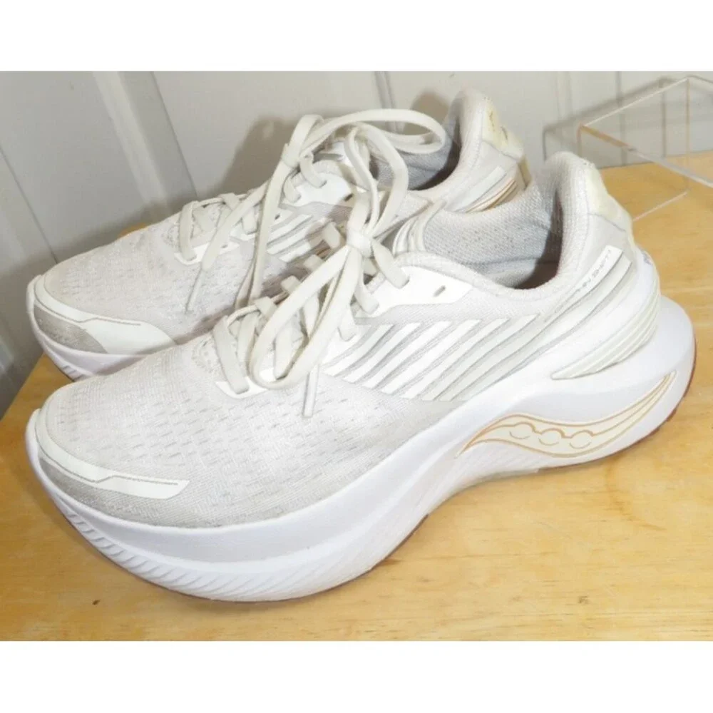 Saucony Womens Endorphin Shift 3 Running Shoes US Size 7.5 White/Gum S10813-13